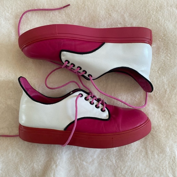 Magenta and white Oxford shoes. Size 230 | US 6 womens - Picture 2 of 3